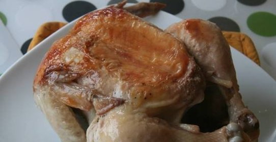 Курица, запеченная в мультиварке