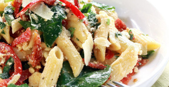 Паста со шпинатом и сладким перцем