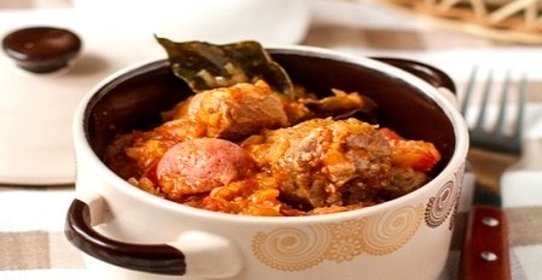 Капустная солянка с мясом