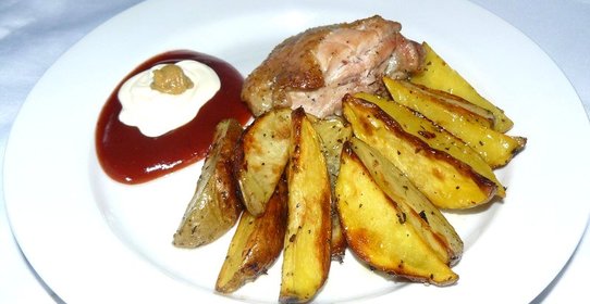 Картофель с мясом по-деревенски