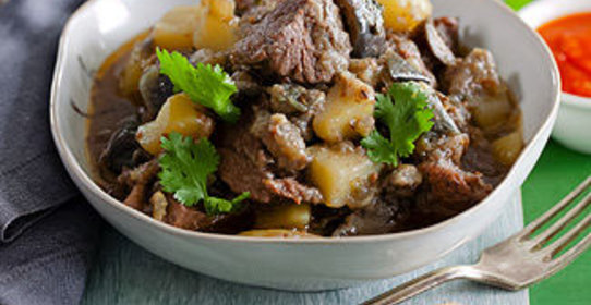 Баранина с картофелем и баклажанами в мультиварке