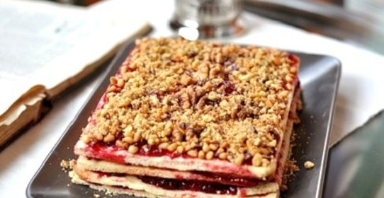 Песочный торт с вареньем