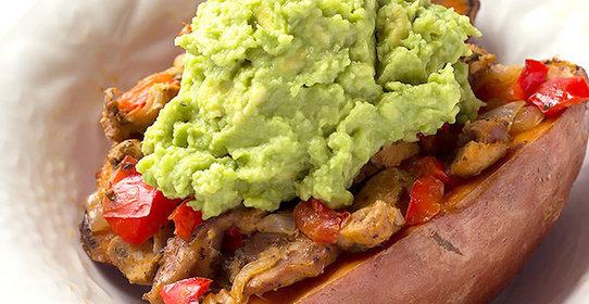 Печеный в фольге картофель с курицей