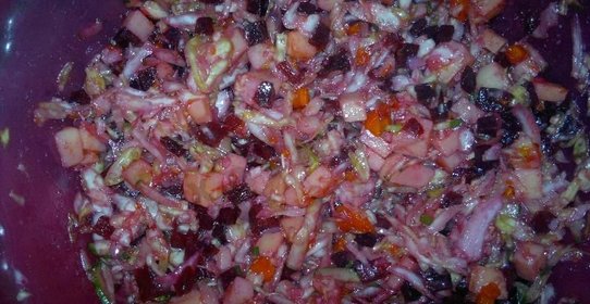 Винегрет со свежей капустой и огурцом