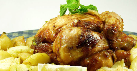 Курица, запеченная с картофелем
