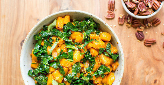 Запеченная тыква с капустой кале
