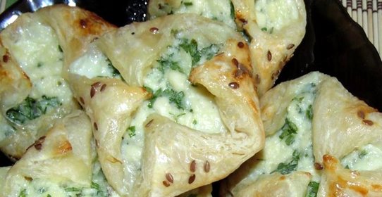 Слойки из слоеного дрожжевого теста