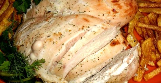 Диетическая куриная грудка в духовке