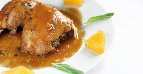 Курица с шалфеем в апельсиновом соусе