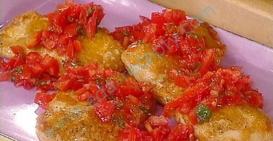 Куриные грудки в томатно-сырном соусе Картофель с луком и перцем