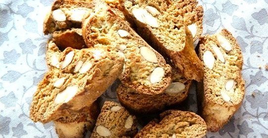 Печенье кантуччи с миндалем