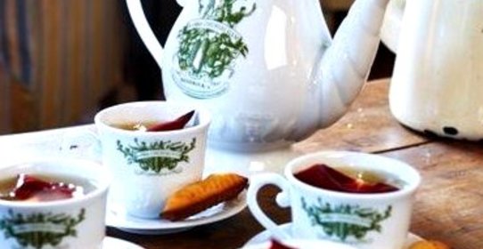 Праздничный горячий пунш в колониальном стиле