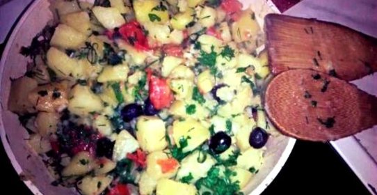 Тушеная картошка по‑гречески