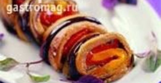 Рулет из печеного перца и баклажанов с кунжутным песто