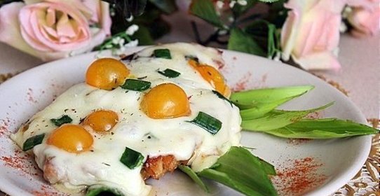 Куриное филе с моцареллой и черри