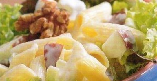 Макаронный салат с чесночным майонезом