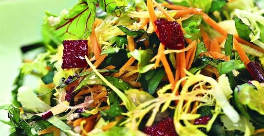 Салат со свекольным мармеладом