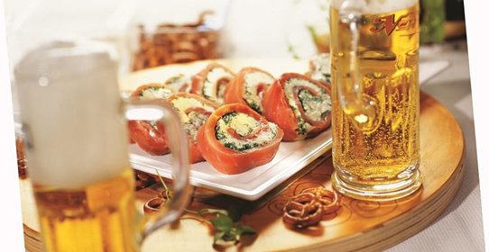 Рулет из семги и сыра