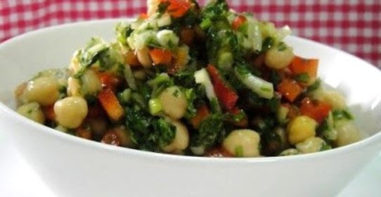 Салат из нута и перца