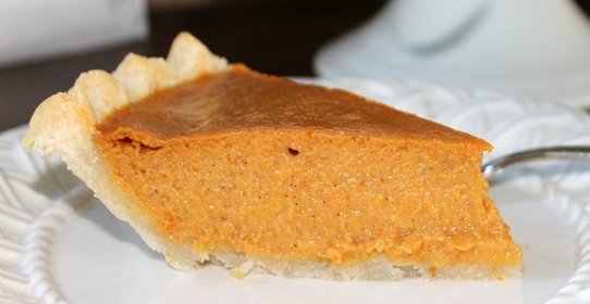 Пряный тыквенный пирог с медовой глазурью