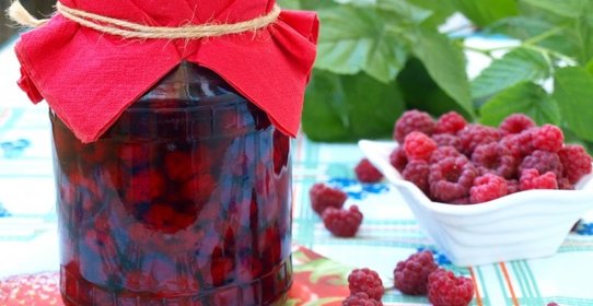 Малина в собственном соку