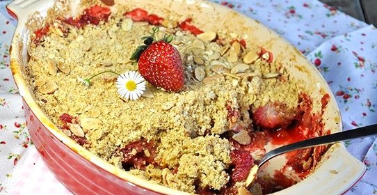 Клубничный крамбл