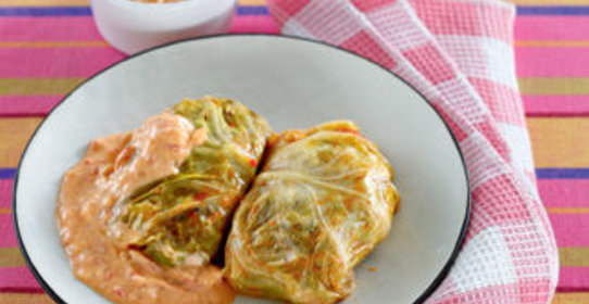 Голубцы со сметанно-томатным соусом