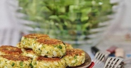 Куриные котлеты с рисом