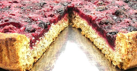 Черничный пирог с имбирным тестом