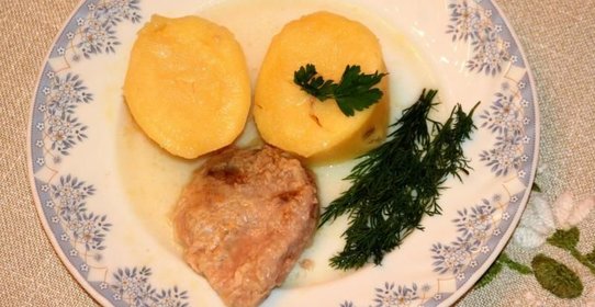 Говядина с картошкой тушеная