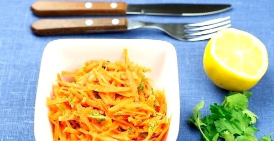 Салат из свежей моркови