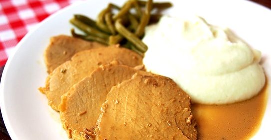 Свинина в молоке по-домашнему