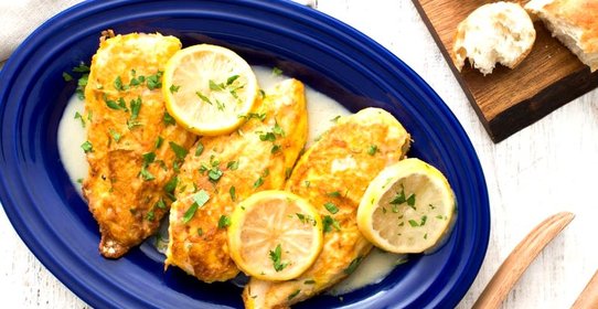 Куриная грудка под лимонным соусом по‑французски (Chicken francese)