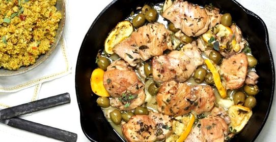 Курица с лимоном и оливками