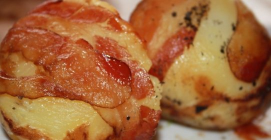 Картофель в беконе
