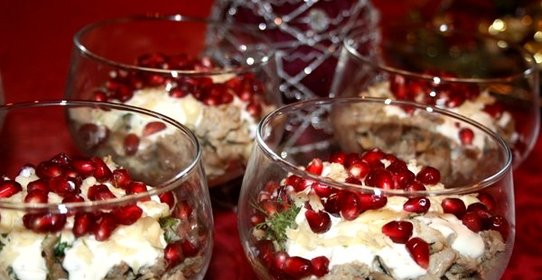 Салат Красная шапочка с гранатом