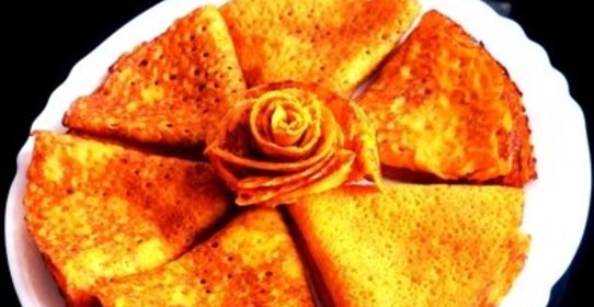 Тонкие блинчики с сырой тыквой