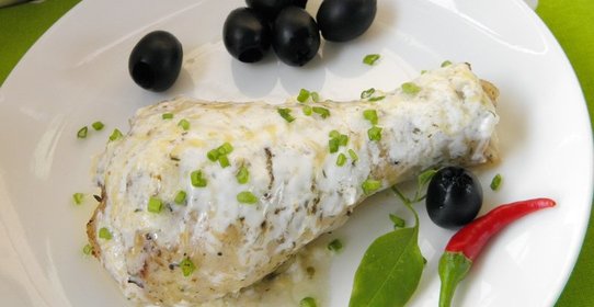 Куриная голень под соусом
