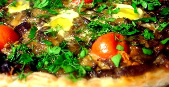 Пирог с маслятами