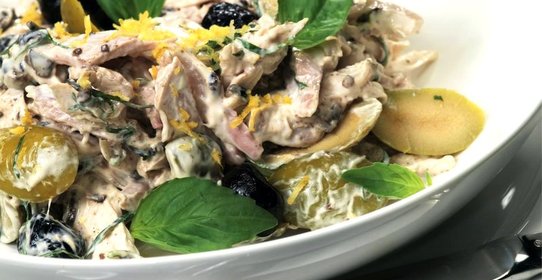 Холодная курица с оливками и лимоном
