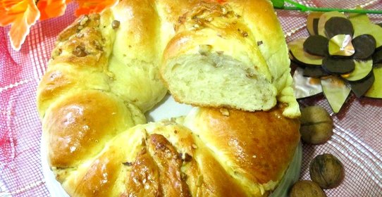 Пирог с грецким орехом