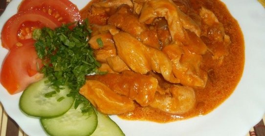 Гуляш из куриного филе