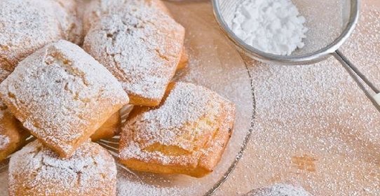 Сладкие равиоли с яблоками