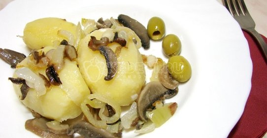 Картофель с шампиньонами