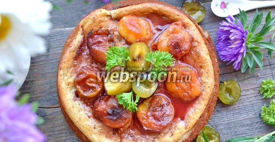 Пирог с яблоками и сливами