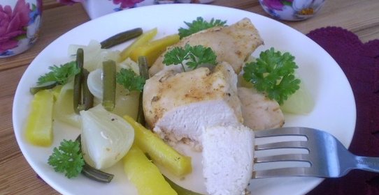 Курица с овощами в пароварке