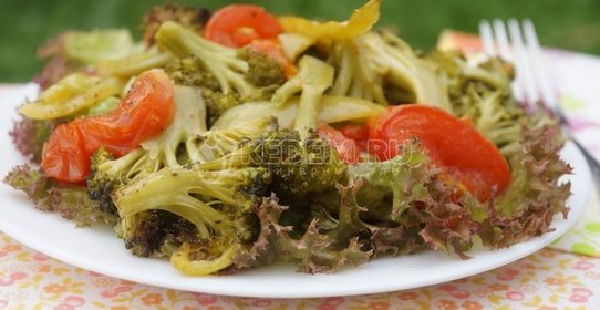 Запеченные овощи в духовке