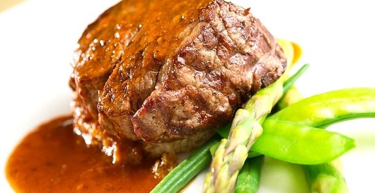 Спаржа с мясом