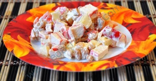 Салат крабовые палочки фасоль