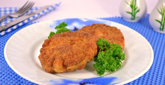 Битки из рубленой свинины со сладким перцем